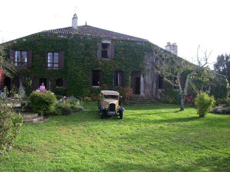 Chez Mamie Et Papi Puynormand Exterior foto